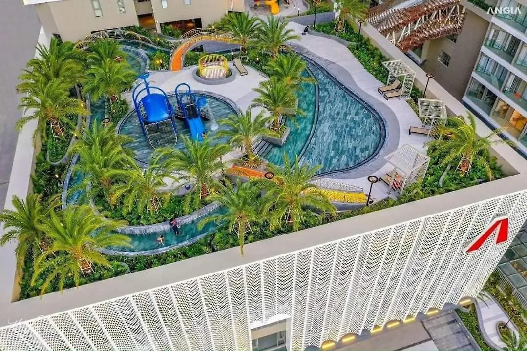 וונג טאו Sunhouse The Song Apartment 0*, וונג טאו