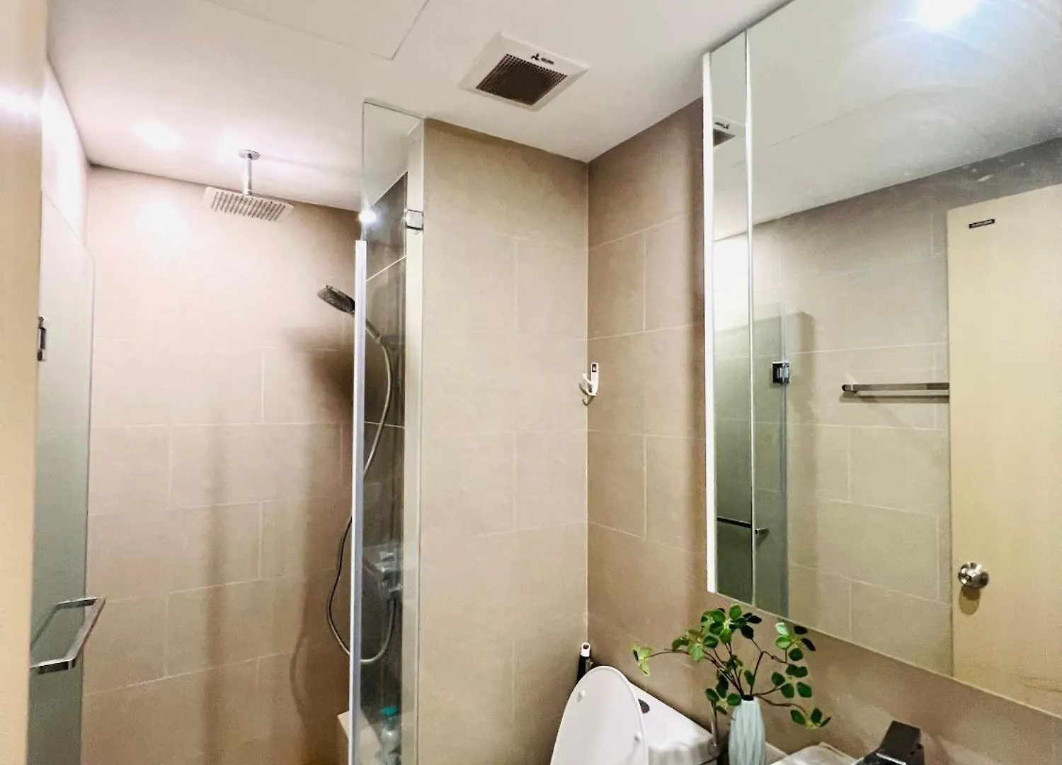 וונג טאו Sunhouse The Song Apartment